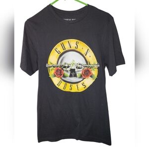 NWOT Guns n roses tee